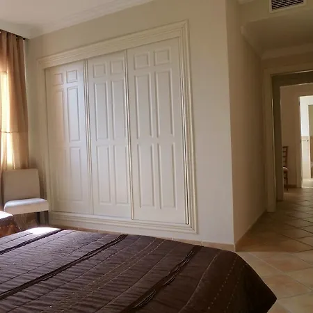 Apartment El Paraiso Beach Side *