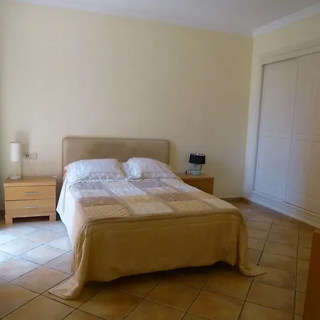 Apartment El Paraiso Beach Side